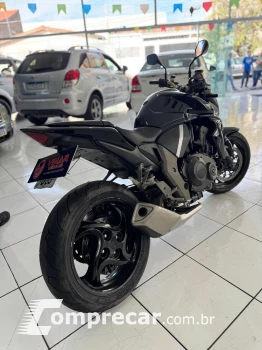 CB1000R