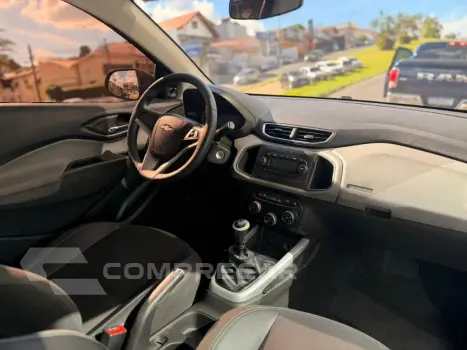 ONIX HATCH LT 1.0 8V FlexPower 5p Mec.