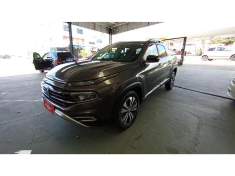 Fiat TORO - 2.0 16V TURBO VOLCANO 4WD AT9 4 portas