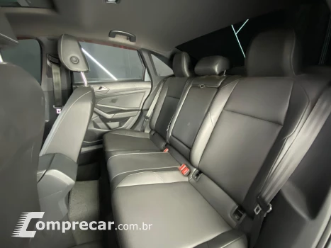 JETTA R-Line 250 TSI 1.4 Flex 16V Aut.