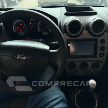 FIESTA 1.6 MPI Class Hatch 8V