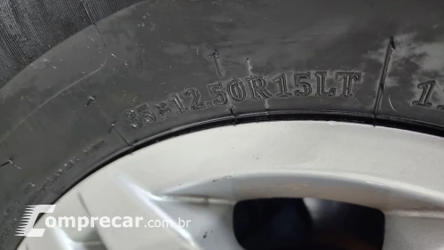 T-4 4x4 3.0 TB Int. Cap. Rígida Diesel