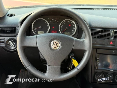 GOLF 1.6 MI 8V FLEX 4P MANUAL