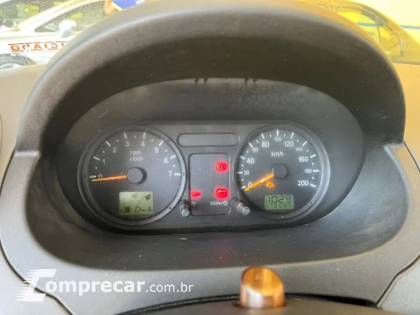 FIESTA 1.6 MPI Class Sedan 8V