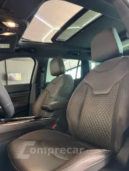 COMMANDER 1.3 T270 Turbo Overland