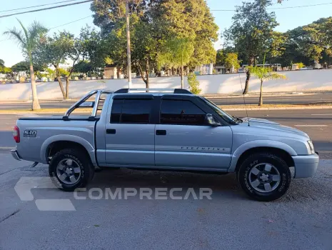 S10 2.4 MPFI Executive 4X2 CD 8V