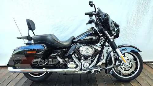 HARLEY-DAVIDSON STREET GLIDE
