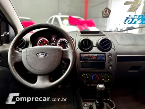 FIESTA 1.0 Rocam SE Sedan 8V