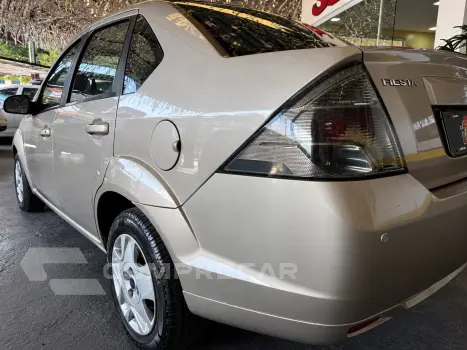 FIESTA 1.6 Rocam Sedan 8V