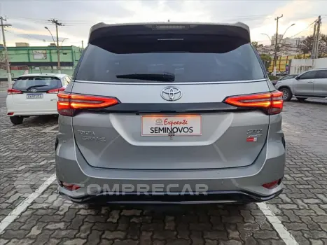 HILUX SW4 2.8 D-4D TURBO DIESEL SRX PLATINUM 4X4
