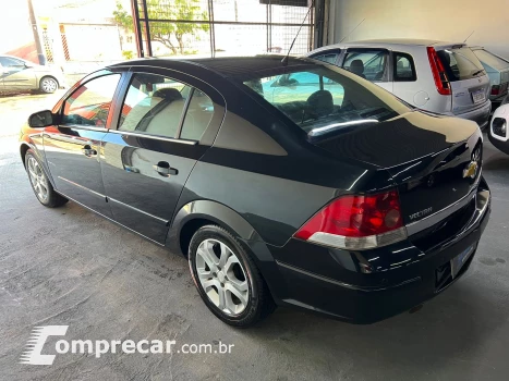 VECTRA 2.0 MPFI Elegance 8V 140cv