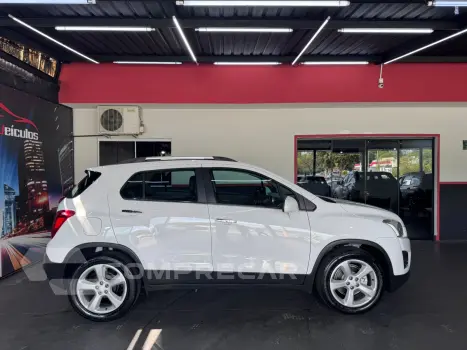 Tracker 1.8 LTZ com teto solar