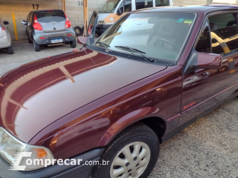 CHEVROLET MONZA 2.0 EFI Club 8V 2 portas