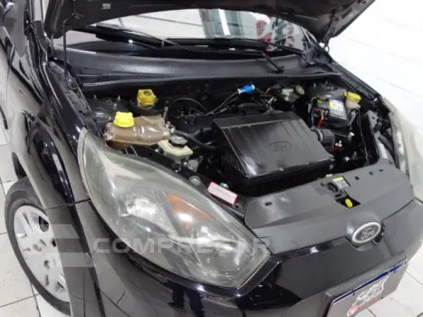 FIESTA SEDAN - 1.0 ROCAM SEDAN 8V 4P MANUAL