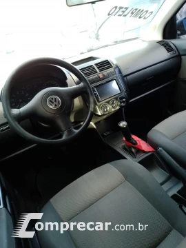 Volkswagen Polo Hatch 1.6 4P SERIE OURO FLEX 4 portas