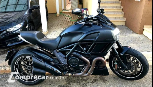 DUCATI  DIAVEL DARK