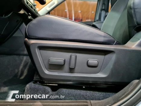 TRITON HPE-S 2.4 CD 4x4 TB DIESEL AUT.