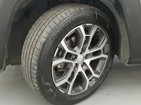 RENEGADE 1.3 T270 TURBO FLEX LONGITUDE AT6