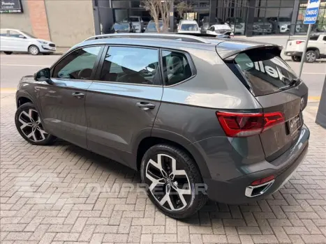TAOS 1.4 250 TSI Highline