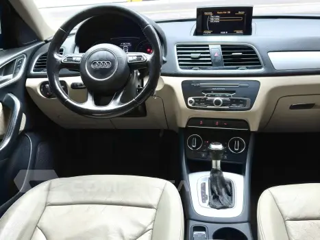 Q3 1.4 TFSI AMBIENTE GASOLINA 4P S TRONIC