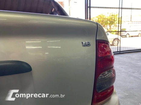 CORSA 1.6 MPFI Classic Sedan 8V