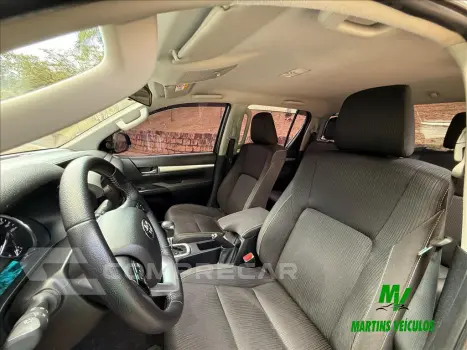 HILUX 2.8 D-4D TURBO DIESEL CD SR 4X4 AUTOMÁTICO