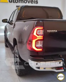 Hilux Caminhonete 2.8 16V SRX 4X4 DIESEL CABINE DUPLA AUTOMÁ