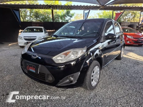 FORD FIESTA HATCH - 1.6 ROCAM SE PLUS 8V 4P MANUAL 4 portas
