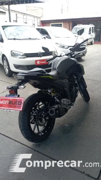 YAMAHA FZ25 FAZER