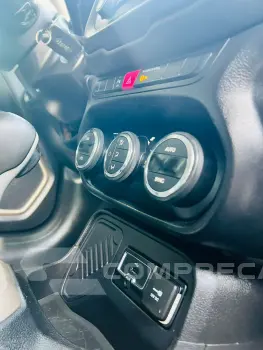 Renegade Longitude 1.8 4x2 Flex 16V Aut.