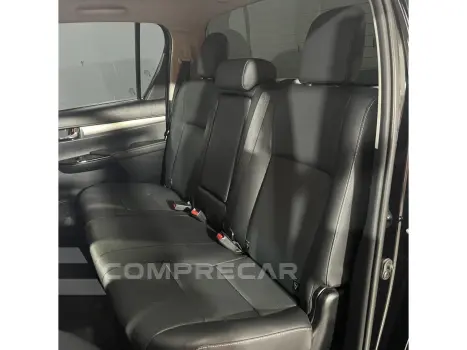 HILUX 2.8 D-4D TURBO DIESEL CD SRX PLUS 4X4 AUTOMÁTICO