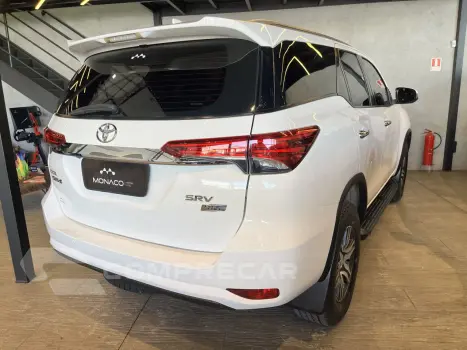 Hilux SW4 2.7 16V 4P FLEX SRV 7 LUGARES AUTOMÁTICO