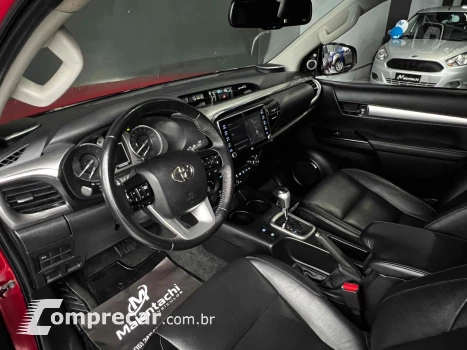 HILUX 2.8 D-4D TURBO DIESEL CD SRX 4X4 AUTOMÁTICO