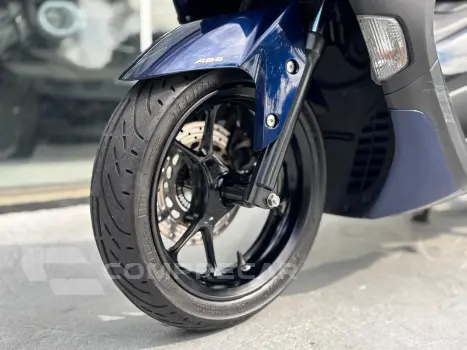 NMAX 160 ABS