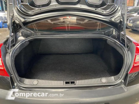MEGANE SEDAN DYNAMIQUE 1.6 16V 4P