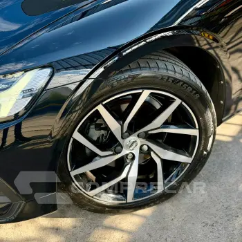 S60 T-4 MOMENTUM 2.0 190cv 4p
