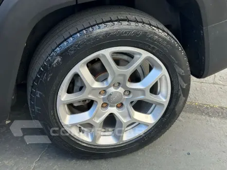 Renegade Longitude 1.8 4x2 Flex 16V Aut.