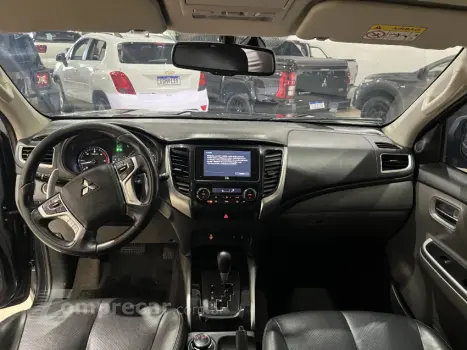 L200 TRITON 2.4 16V Turbo Outdoor Hpe-s CD 4X4