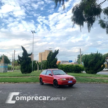 Volkswagen GOL 1.8 CLI 8V 4 portas