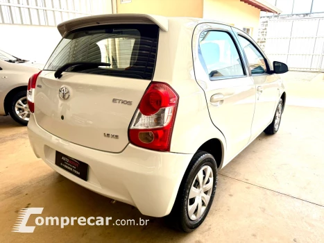 Etios Hatch XS 1.5