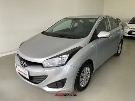 Hyundai HB20S 1.0 COMFORT PLUS 12V FLEX 4P MANUAL 4 portas