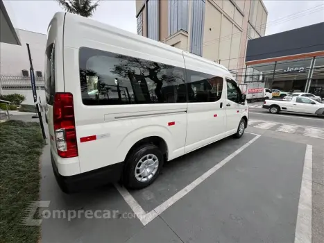 HIACE 2.8 D-4d Turbo Minibus 15+1 DX