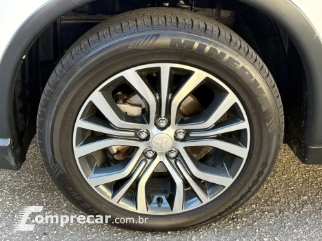 OUTLANDER 2.2 Mivec Di-d Hpe-s AWD