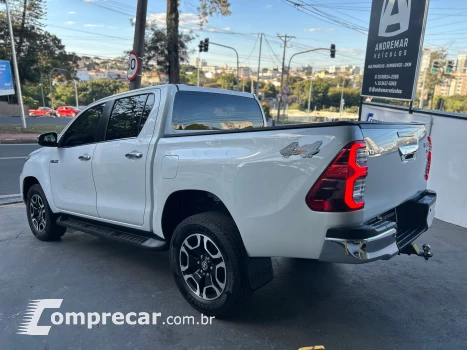 Hilux 2.8 D-4D Turbo Diesel Cd Srx 4X4 Automático
