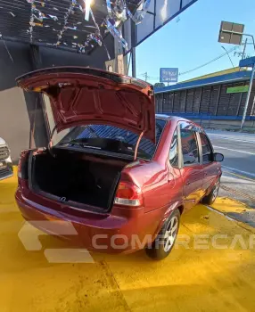 CLASSIC 1.0 MPFI Sedan 8V