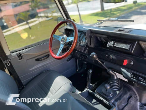 DEFENDER 2.5 SW HCPU 130 4X4 TURBO DIESEL 4P MANUAL