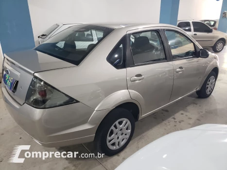 Fiesta Sedam 1.6 Zetec