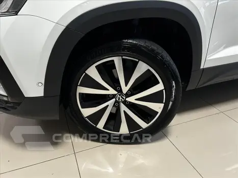 TAOS 1.4 250 TSI TOTAL FLEX HIGHLINE AUTOMÁTICO