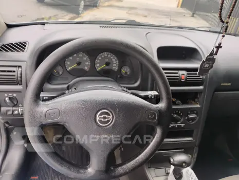 ASTRA 2.0 MPFI Advantage Sedan 8V