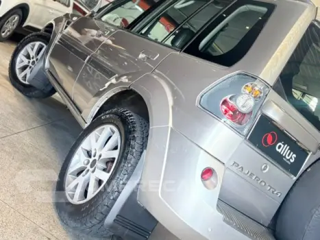 PAJERO TR4 - 2.0 4X4 16V 140CV 4P AUTOMÁTICO
